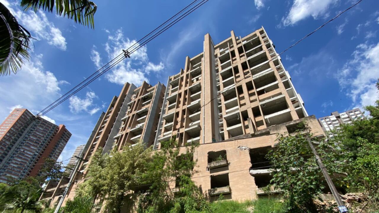 Edificio Continental Towers de Medellín.