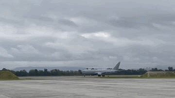 Avión con vacunas de EE. UU.