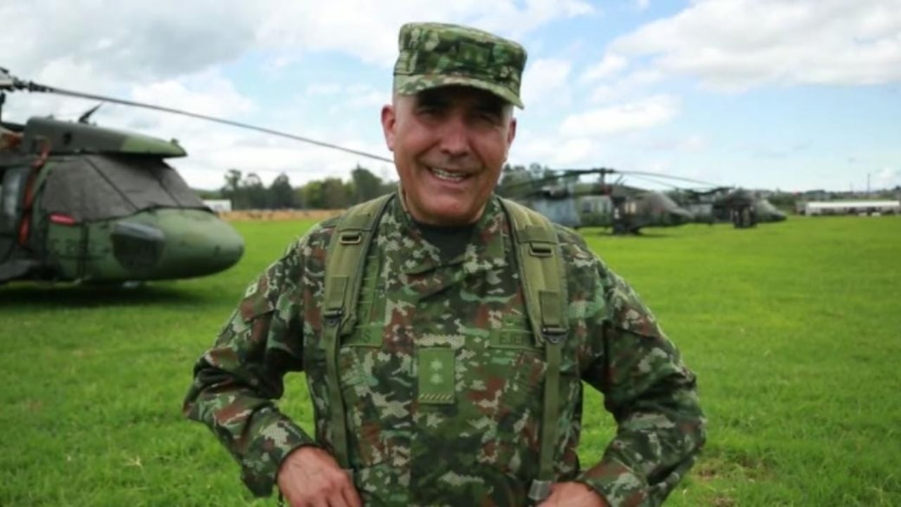 General Raúl Vargas, comandante de la tercera división del Ejército.