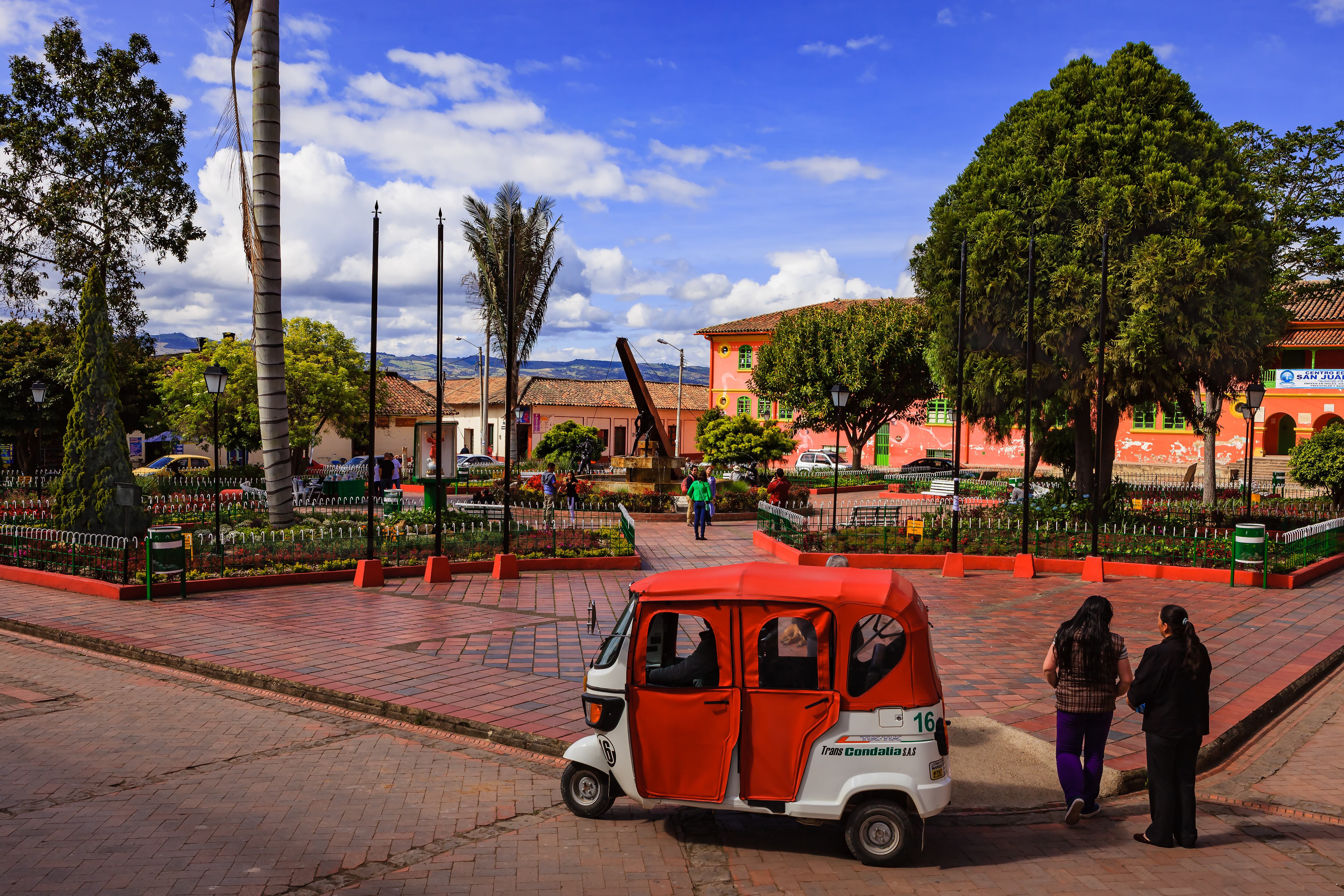 Cundinamarca Guatavita Amazon