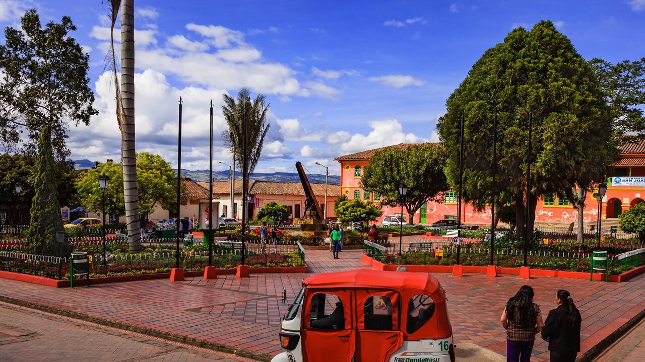 Cundinamarca Guatavita Amazon