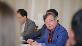 El presidente, Gustavo Petro, reunido con la bancada del Pacto Histórico en la Casa de Nariño, en Bogotá, el 7 de julio de 2026. A su lado, el senador y ex aspirante presidencial derrotado Iván Cepeda Castro