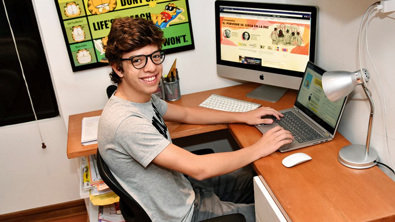 Francisco Zambrano está por culminar su primer semestre de Derecho, sin embargo aún no conoce los salones de su universidad ni a ningún compañero personalmente.