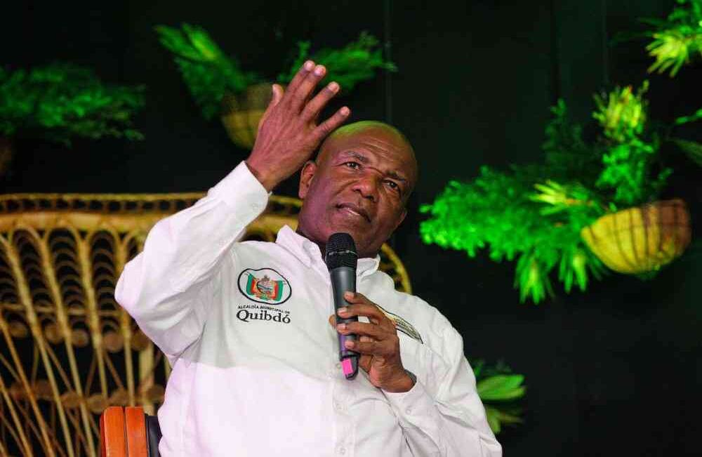 Isaías Chala Ibarguen, alcalde de Quibdó, habla el jueves 17 de noviembre de 2016, en Quibdó, Chocó, durante el Foro Pacfico desarrollado en el marco del II Festival Detonante 2016. Foto: Carlos Julio Martínez / SEMANA