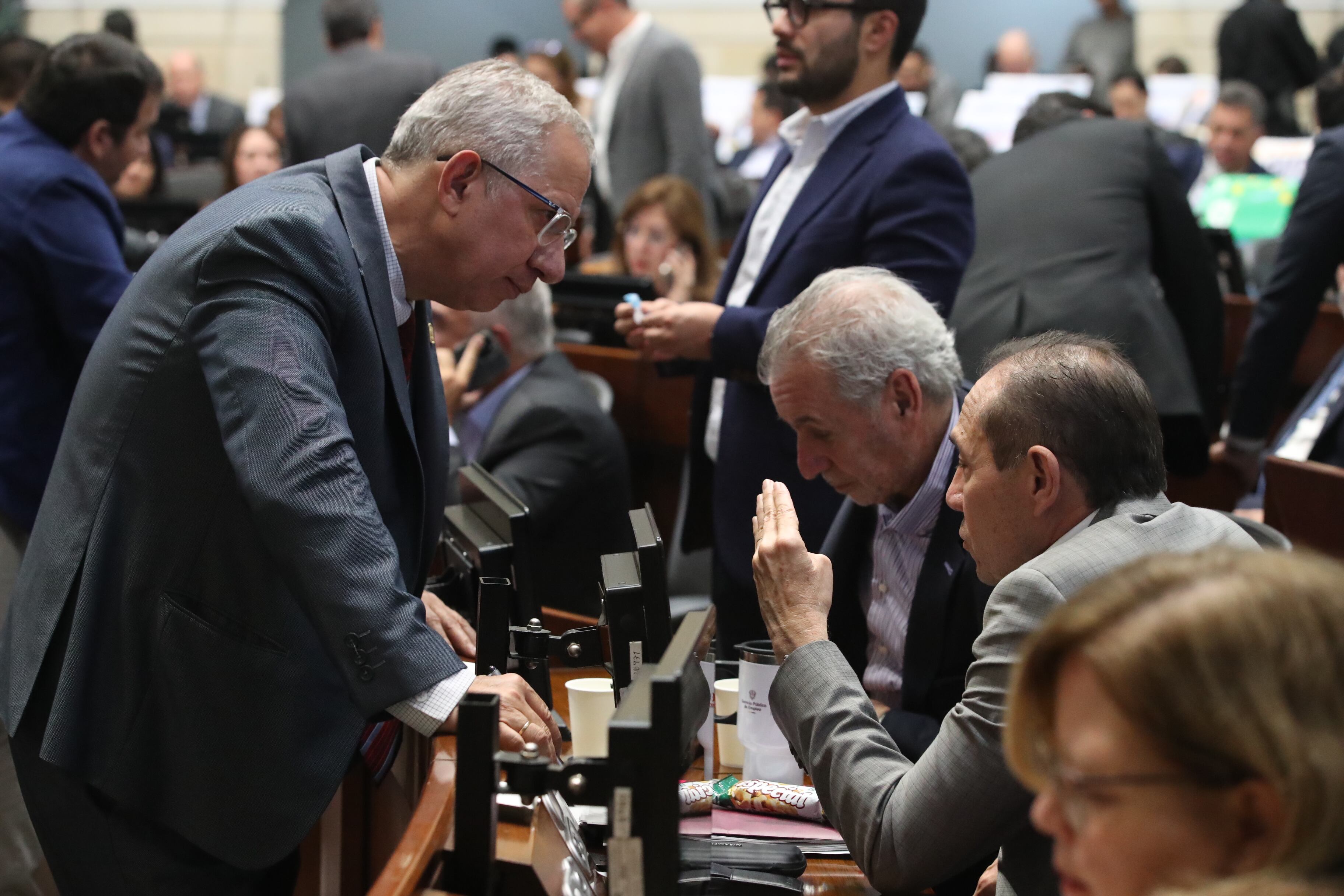 Plenaria Senado, reforma laboral
