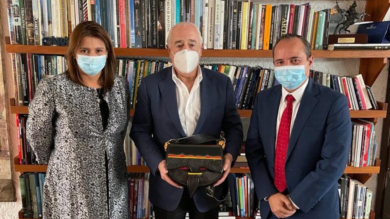 Paola Holguín y el ex presidente Andrés Pastrana