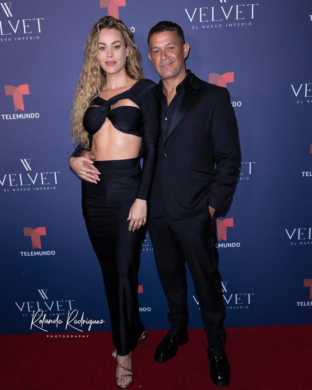 Candela Márquez deja de seguir a su novio Alejandro Sanz de redes sociales.