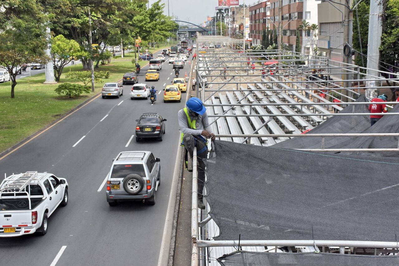 Instalación graderías 67 feria de Cali