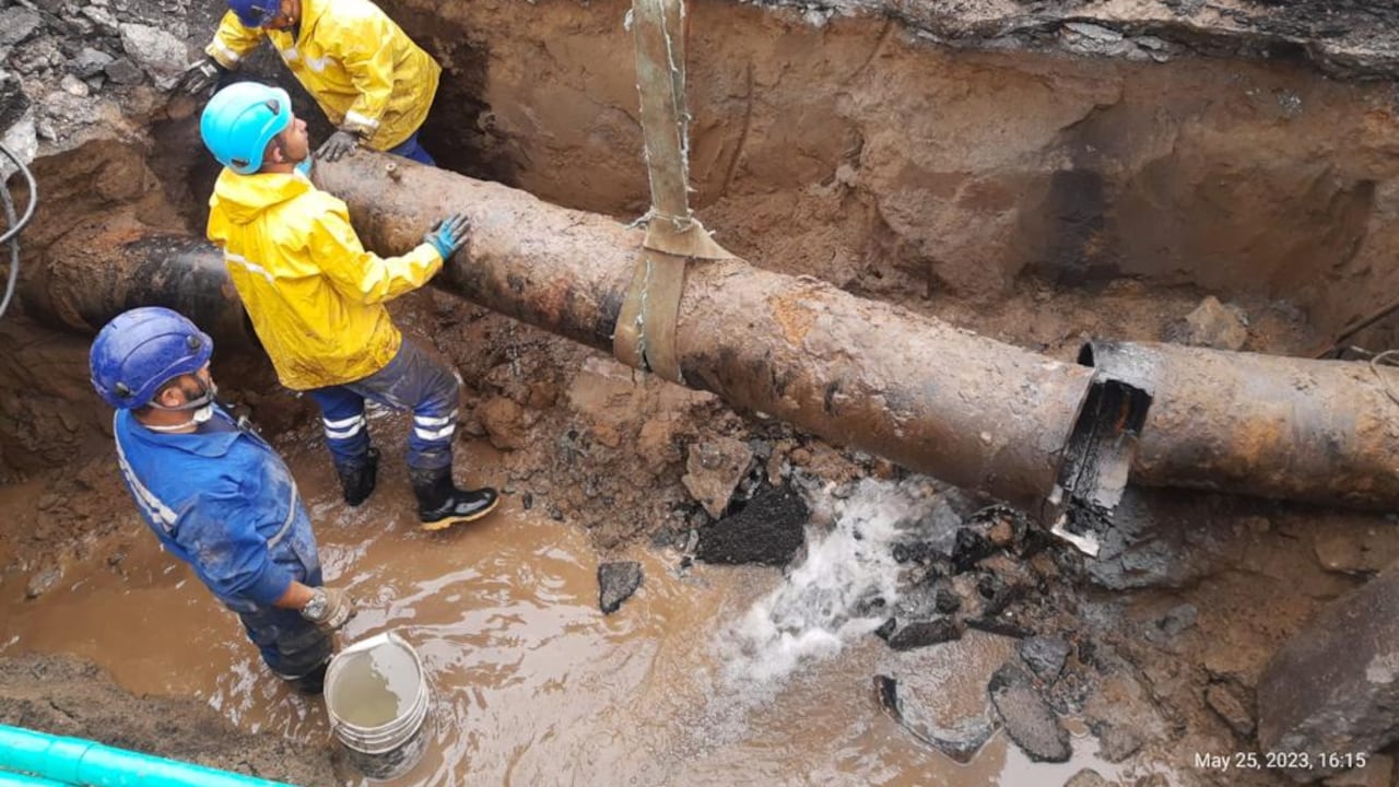 La emergencia se presentó en un edificio y afecta la prestación del servicio de agua potable en diferentes barrios