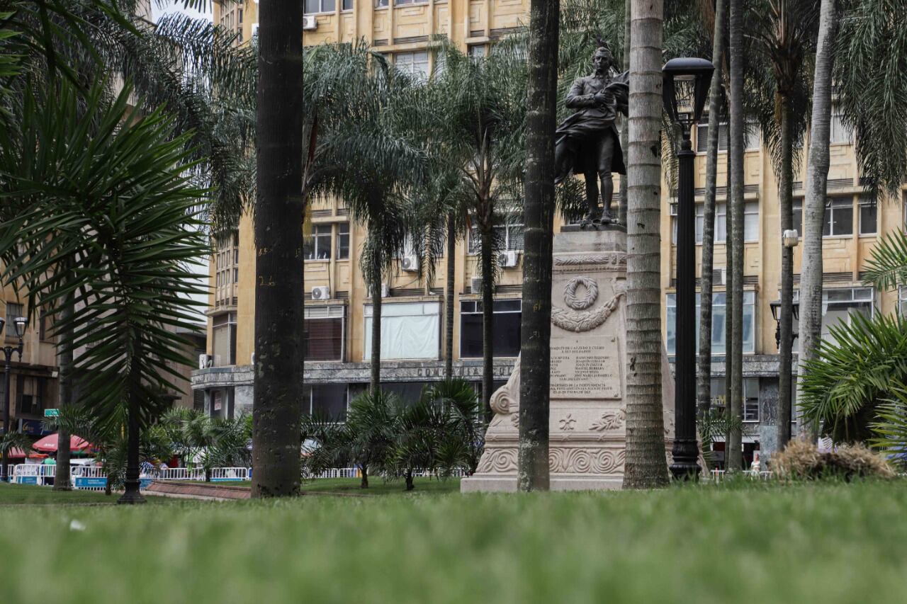 Plaza de Cayzedo de Cali ya está abierta a propios y turistas.