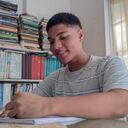 Diego Fernando Castaño, el bonaverense de 18 años que logró un puntaje perfecto en las Pruebas Saber 11 (500/500) tomó el curso Preicfes Grupo 500. Además, lideró un subgrupo en Grupo 500, al que llamaron ‘Tesos’, para seguir estudiando luego de las clases virtuales.