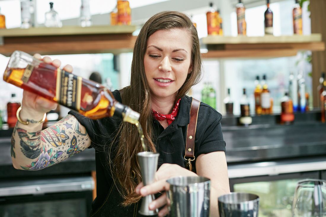 Diageo cuenta con un Comité Rainbow compuesto por colaboradores que desarrollan estrategias para promover la diversidad con un enfoque en la orientación sexual e identidad de género.