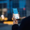 Solo se necesita una aplicación de celular para transacciones que antes requerían de largos trámites y filas en entidades financieras.