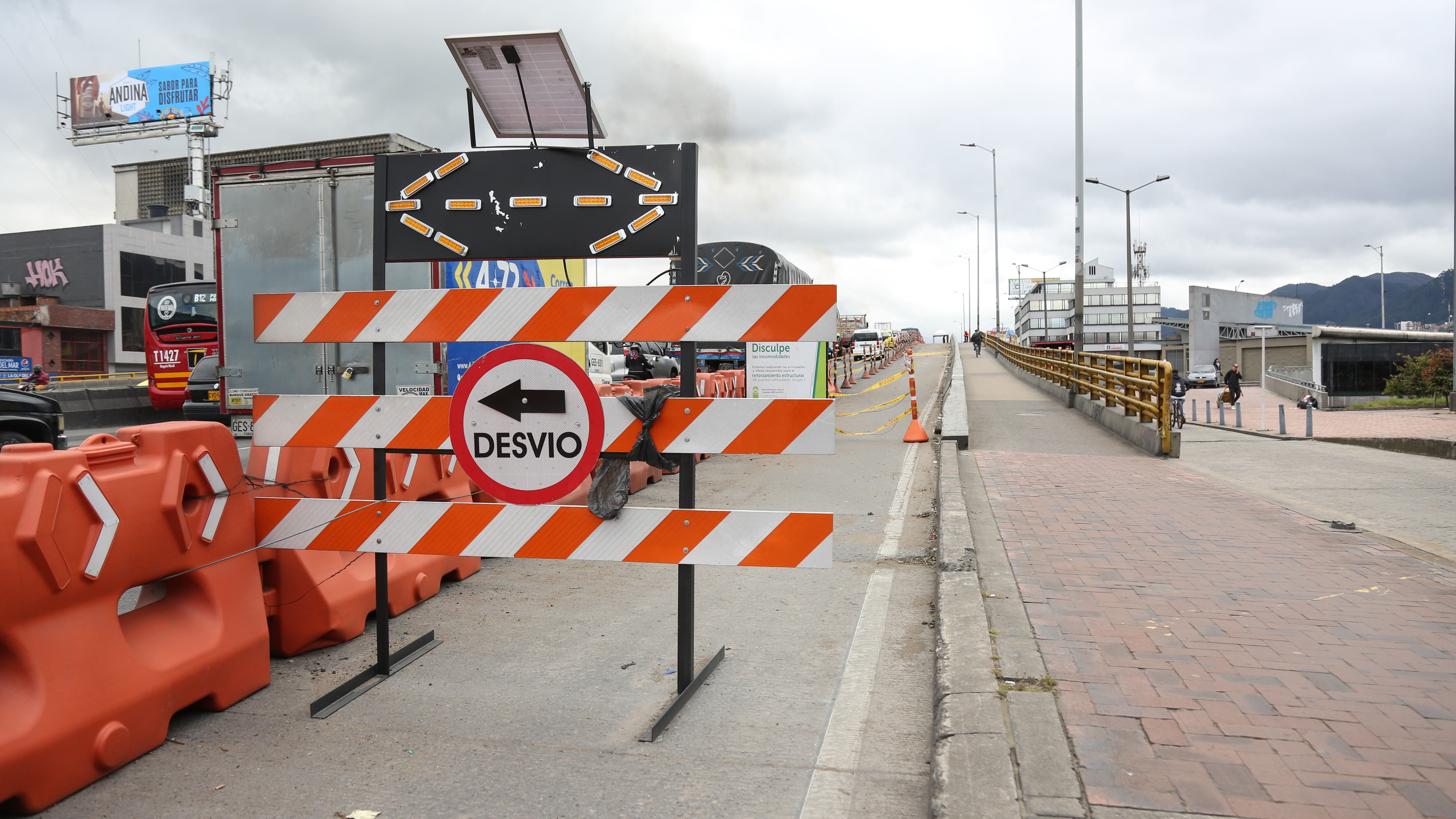 El puente de la NQS con calle 13 está siendo reforzado.