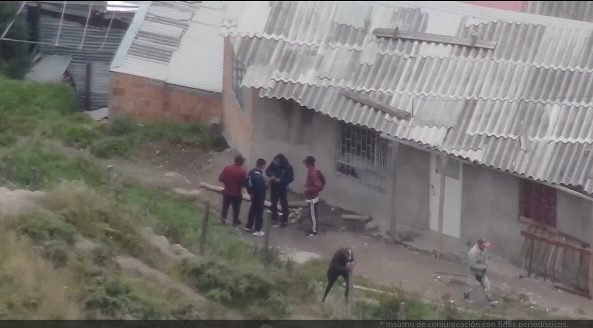 La organización 'Entre nubes' se dedicaba, al parecer, a instrumentalizar a menores de edad, para la comercialización de estupefacientes en entornos escolares, parques y zonas verdes en el sur de Bogotá.