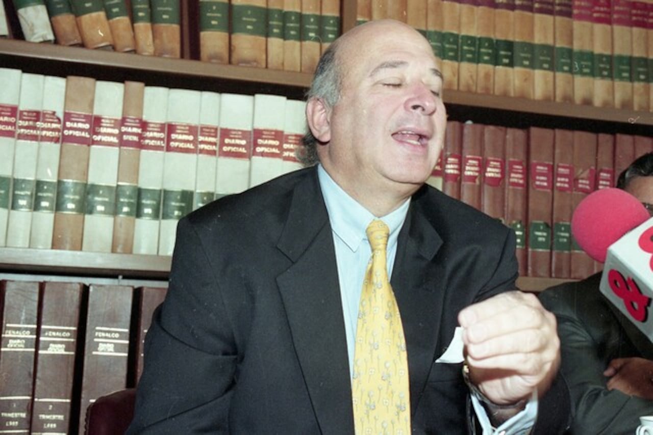 Sabas Pretelt de la Vega, Diego Palacio Betancourt y Alberto Velásquez Echeverri.