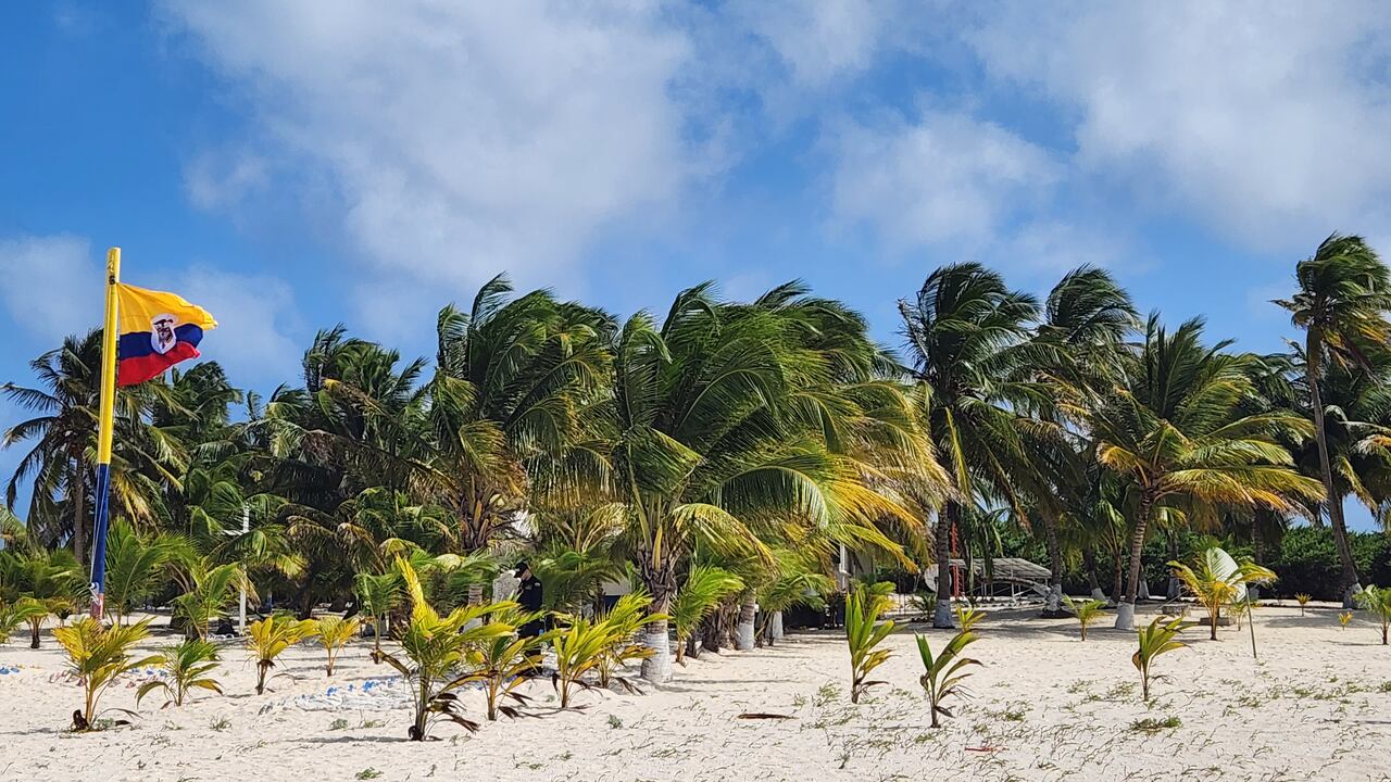 La Isla Cayo Serrana, la isla más remota y alejada de Colombia, pertenece al archipiélago de San Andrés.