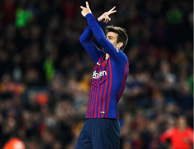 Piqué celebraba con sus dedos cuando metía un gol