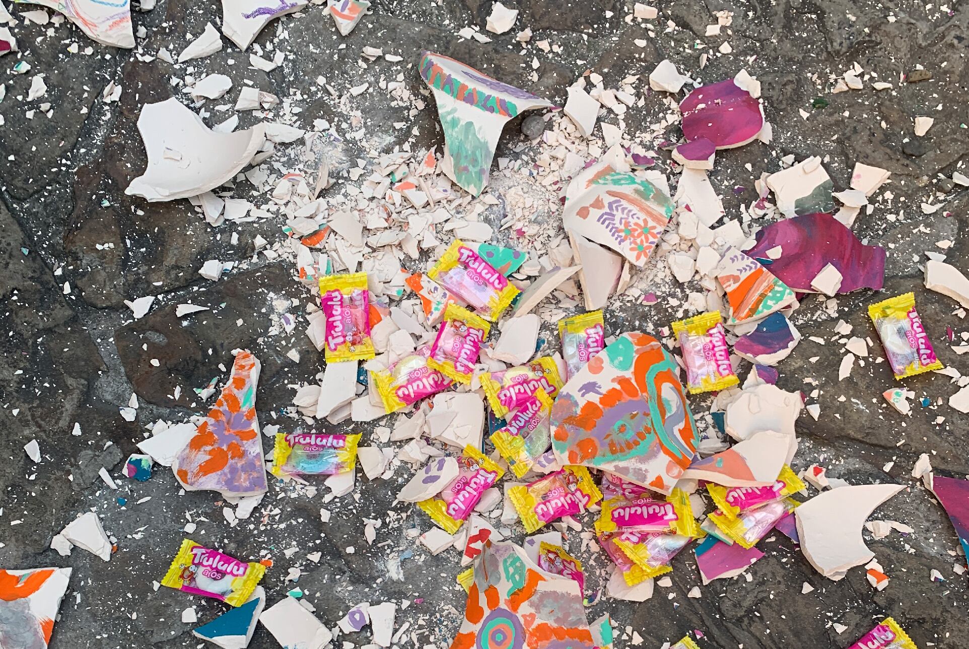 La jornada concluirá en Castinta, donde se romperán 14 floreros.