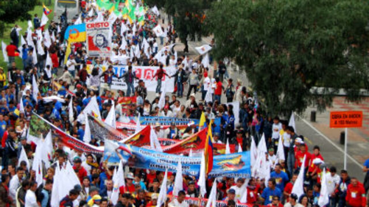 La marcha comenzó esta mañana con dirección a la Plaza de Bolívar. Se espera congregar a cerca de 80 mil personas.