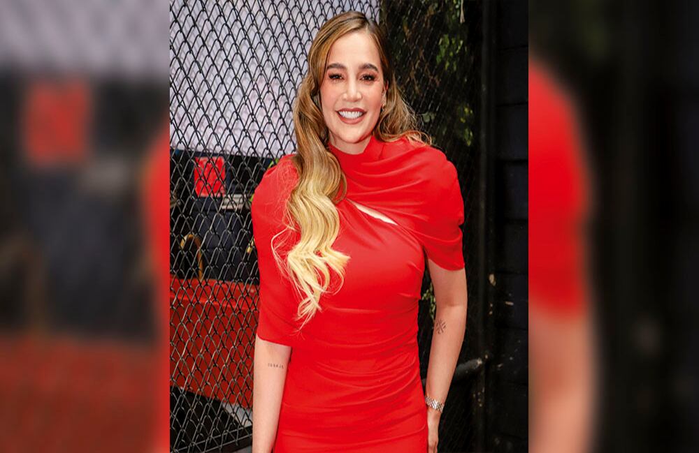 La actriz Lina Tejeiro junto a su madre, Vibiana Tejeiro, durante el lanzamiento del remake de la novela Nuevo rico, nuevo pobre, del Canal Caracol.