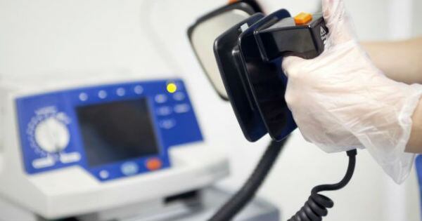 Fue hurtado un desfibrilador del área de Urgencias (imagen de referencia).