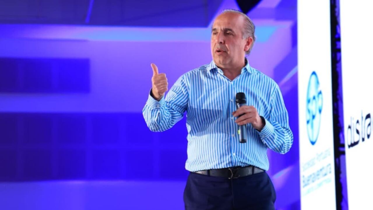 El ministro de Transporte, Guillermo Reyes.