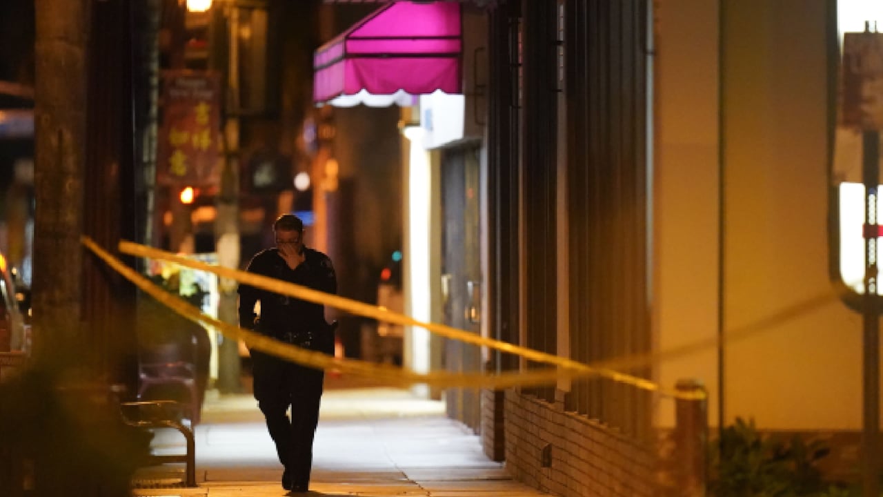 Nuevo tiroteo en un club nocturno de California dejó una decena de muertos la noche del 21 de enero de 2023.