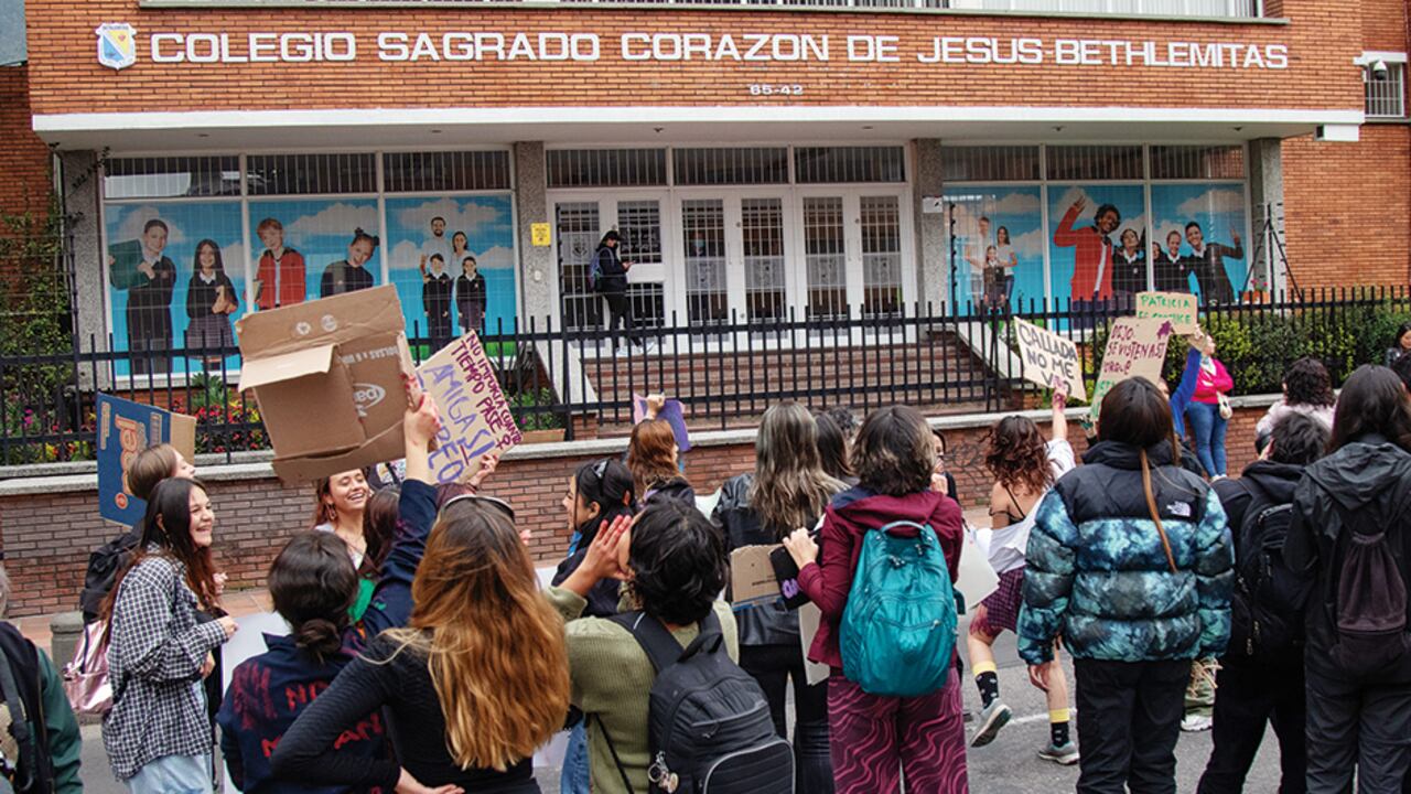 Exalumnas del colegio Bethlemitas decidieron romper el silencio que tenían atragantado desde hace años y denunciaron casos de posible acoso sexual en la institución.