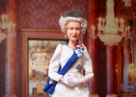 Muñeca de la Reina Isabel II