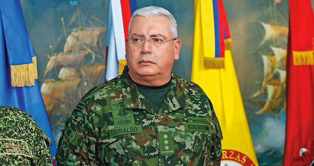    El comandante de las Fuerzas Militares, el general Helder Giraldo, le pidió explicaciones al comandante del Ejército. 