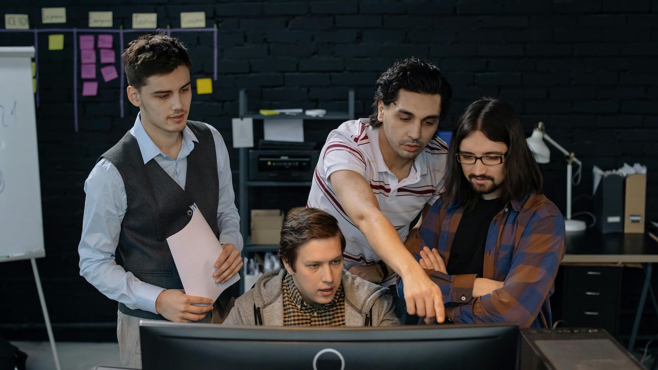 Postúlese hoy mismo en la página de Magneto.