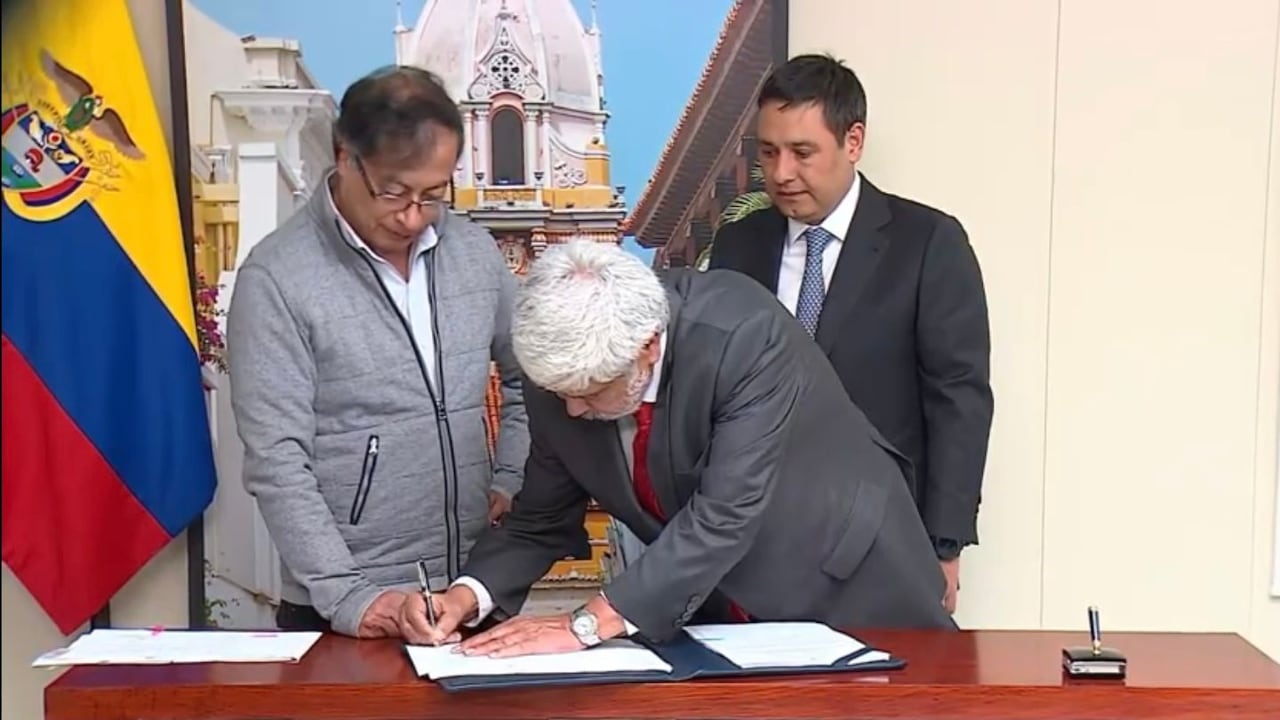 Germán Umaña Mendoza se posesionó como nuevo ministro de Comercio.