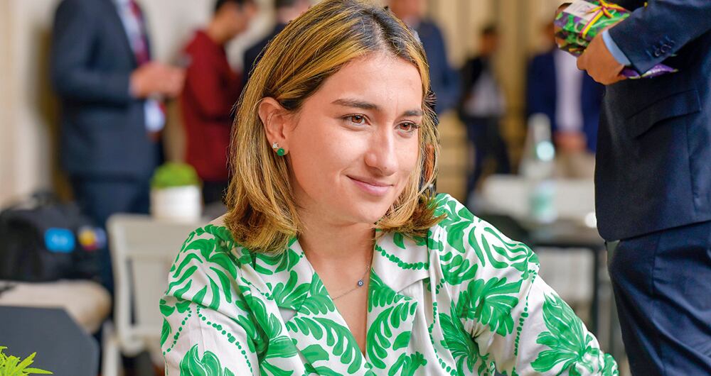 Laura Sarabia fue jefa de gabinete del Gobierno Petro. Luego del escándalo de las chuzadas salió del cargo, pero regresó con más poder al Dapre. Fue la jefa de Marelbys Meza y, según la exniñera, ordenó el polígrafo y las chuzadas. 