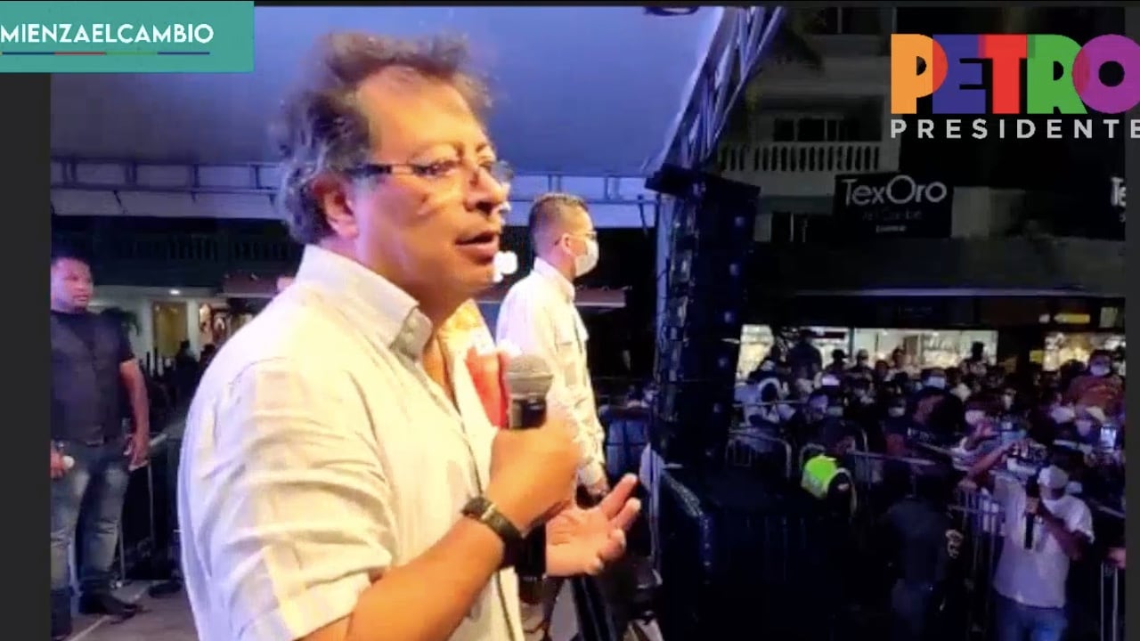 Gustavo Petro en alocución desde la isla de San Andrés en su campaña presidencial