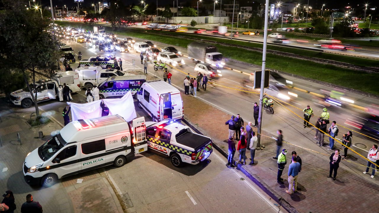 El director de la cárcel La Modelo, de Bogotá, fue asesinado por un disparo. Había recibido amenazas de muerte y no tenía ningún esquema de seguridad ni vehículo blindado, así como la mayoría de los funcionarios del Inpec, 27 de ellos directivos.