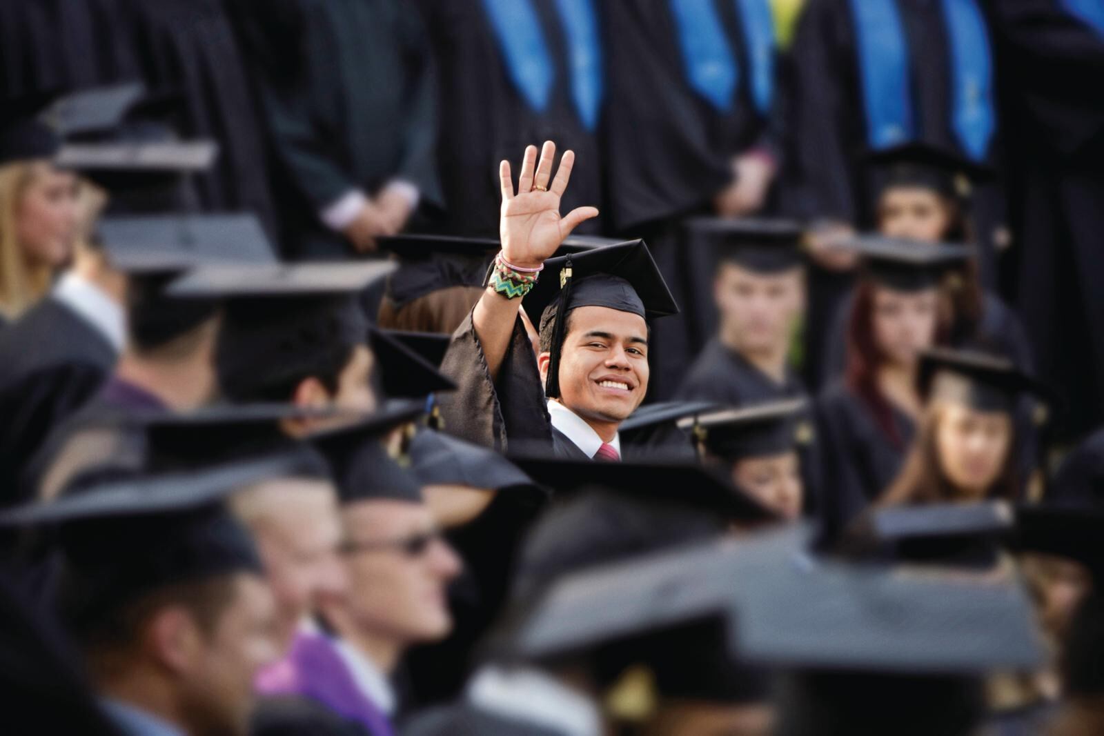 El país se ha consolidado en los últimos años como uno de los destinos preferidos por los estudiantes colombianos.
