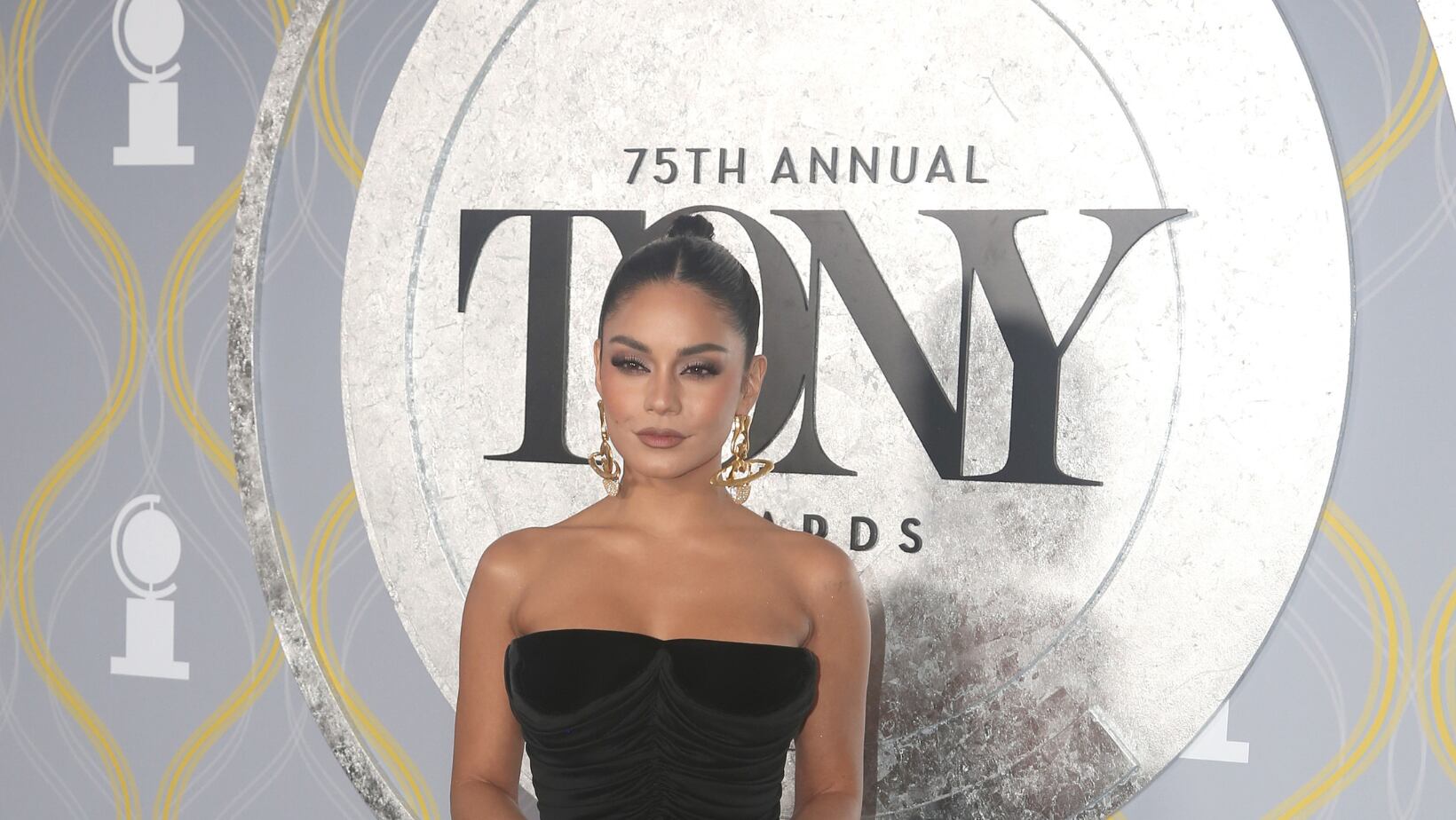 Fotos | Así luce Vanessa Hudgens la candente protagonista de “High School Musical”