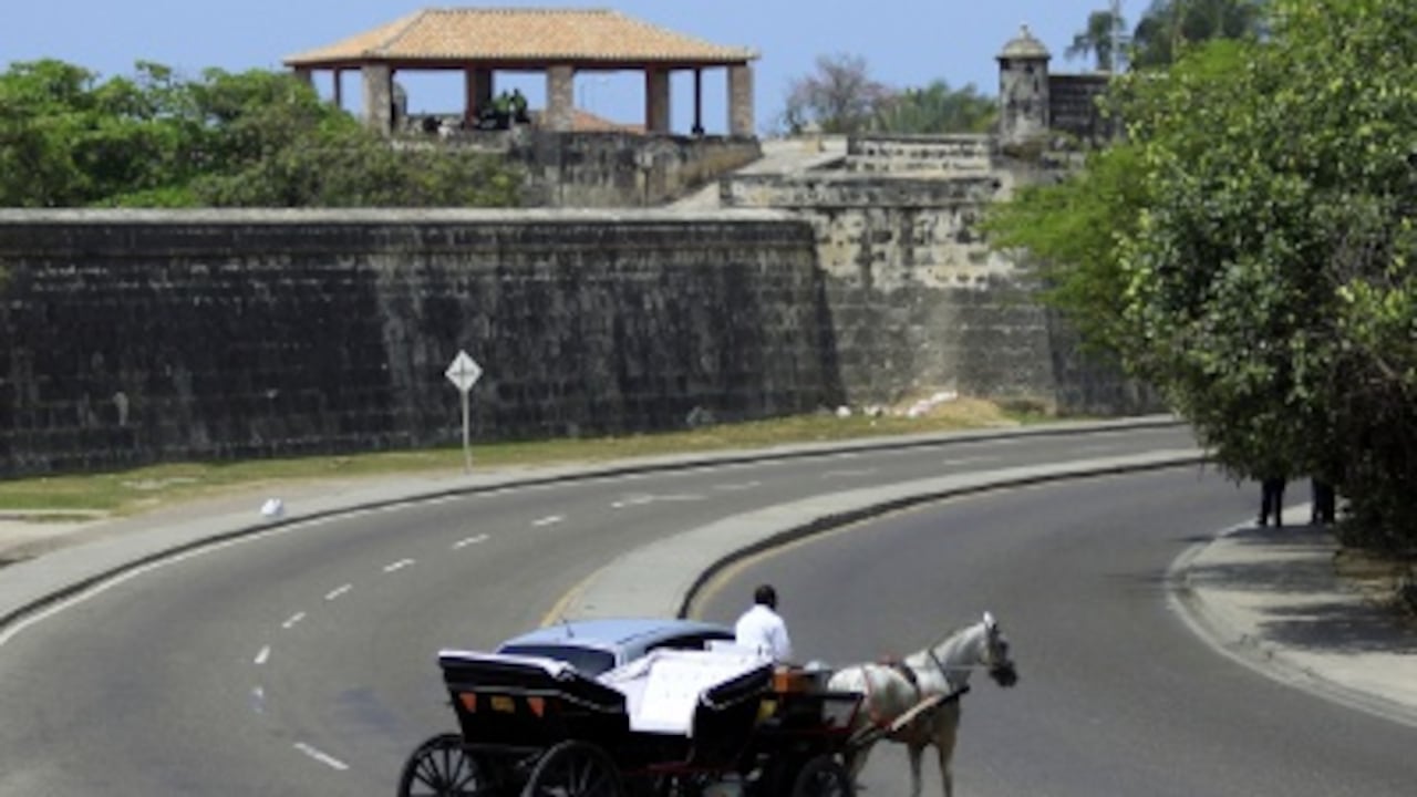Algunas delegaciones internacionales de las Cumbres Social y Empresarial ya comenzaron a llegar a Cartagena.