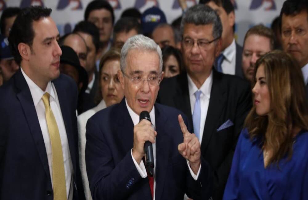 "Wilser Molina me dijo que era abogado y que unos presos que habían sido visitados por la persona que me acusa les habían ofrecido beneficios para que me acusaran. Yo le dije: 'tráigame esas declaraciones que se recaudaron transparentemente a través de investigadores debidamente acreditados y las radique en la Corte Suprema"'. 