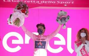 Egan Bernal, podio etapa 11, Giro de Italia 2021