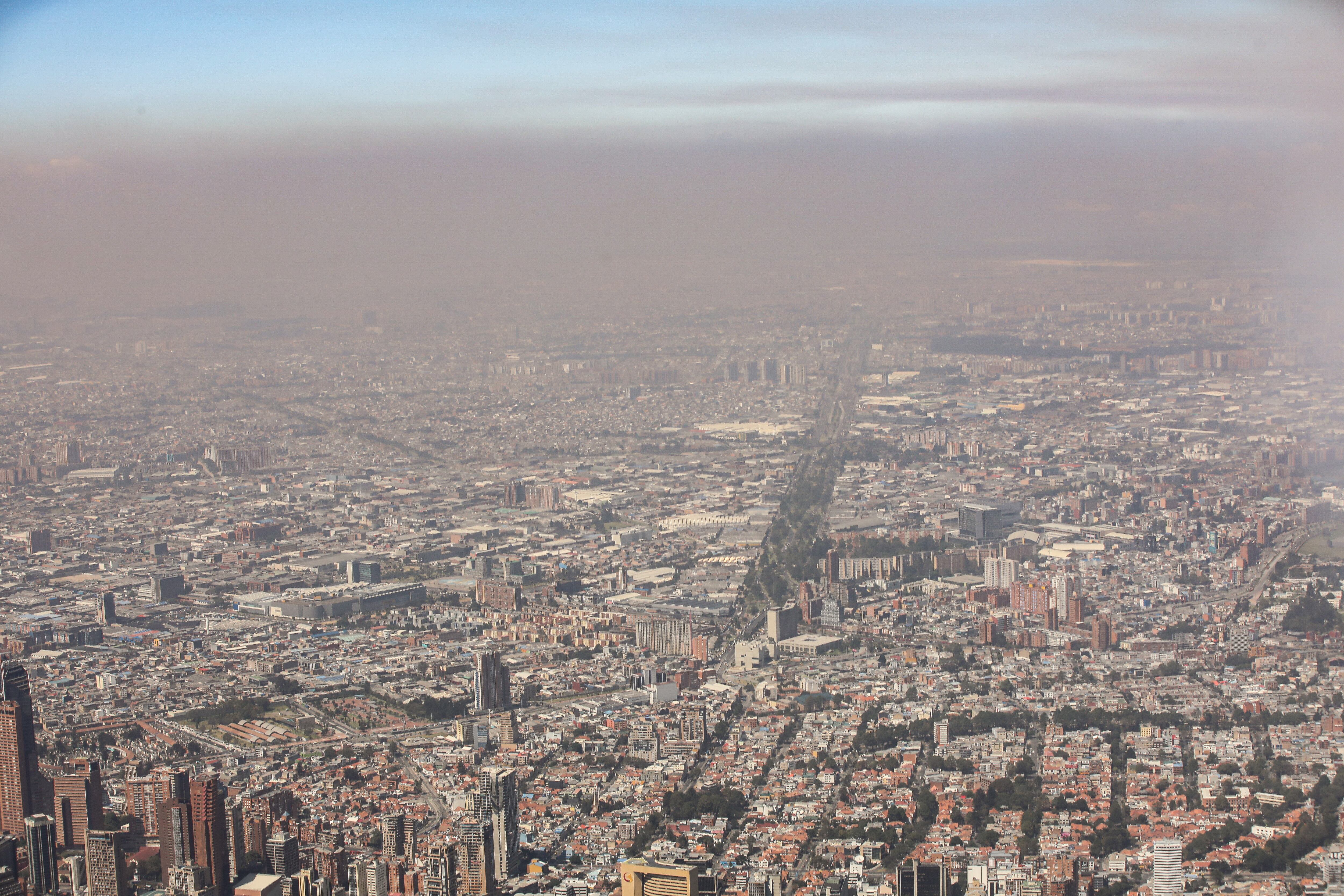 Imágenes aéreas de los incendios en la ciudad de Bogotá