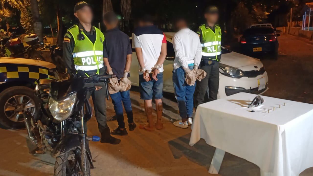 Los jóvenes entre 18 y 29 años fueron capturados en medio de una persecución policial.