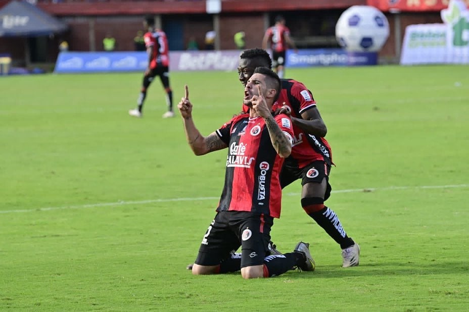 Jonathan Agudelo se reportó con un golazo ante Junior