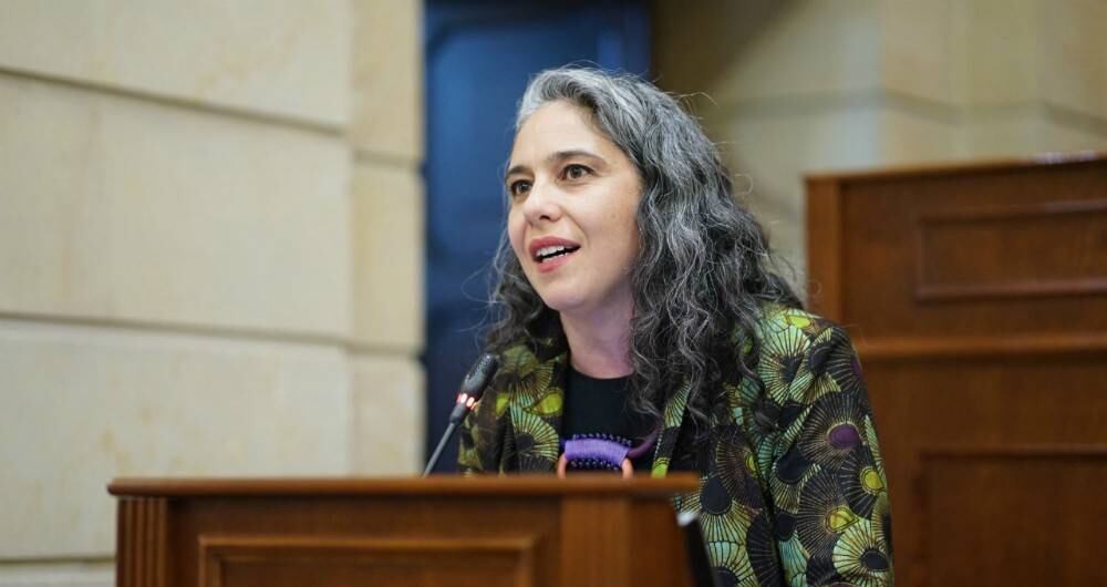 Congresista María José Pizarro denunció sentirse señalada por el hundimiento de la reforma política.