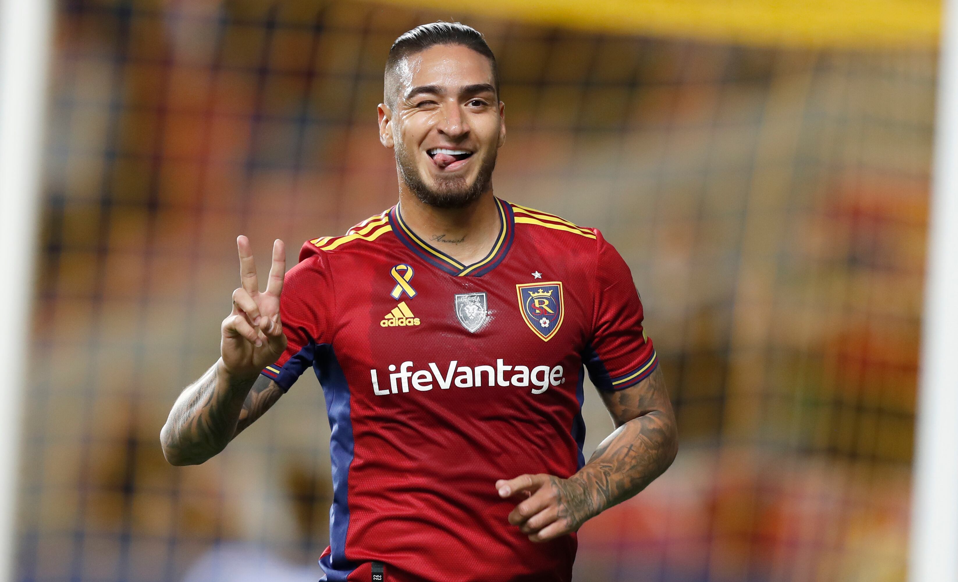 SANDY, UT - 20 DE SEPTIEMBRE: Cristian Arango #9 de Real Salt Lake reacciona después de marcar un gol contra el FC Dallas durante la primera mitad de su juego en America First Field el 20 de septiembre de 2023 en Sandy, Utah. (Foto de Chris Gardner/Getty Images)