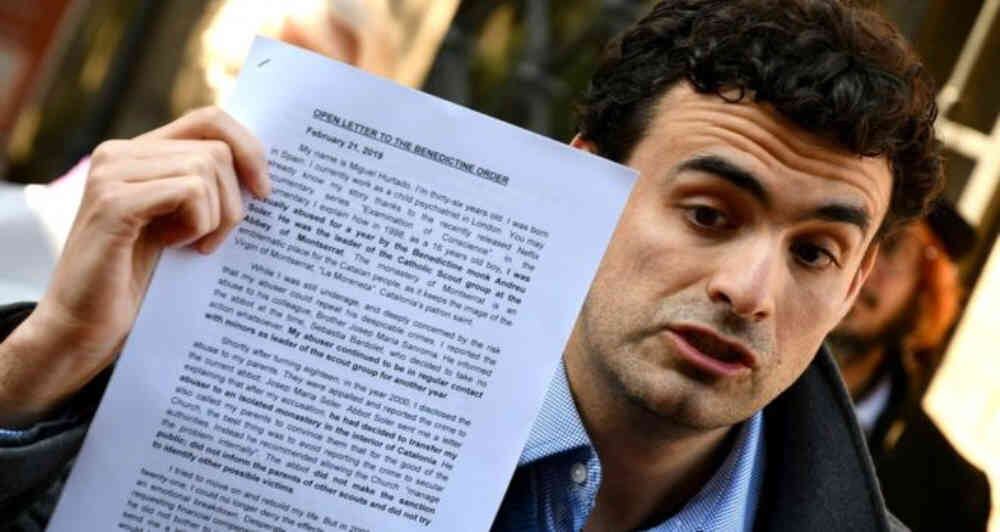 "Nos vamos con las manos vacías, dijo Miguel Hurtado, que fue abusado por un monje benedictino en España.