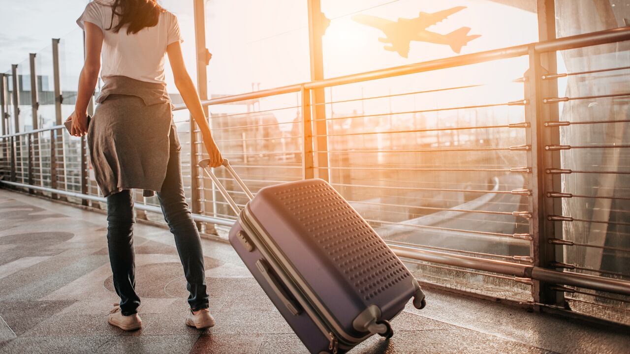 Hay trucos que ayudan a mejorar la experiencia de un primer viaje en avión.