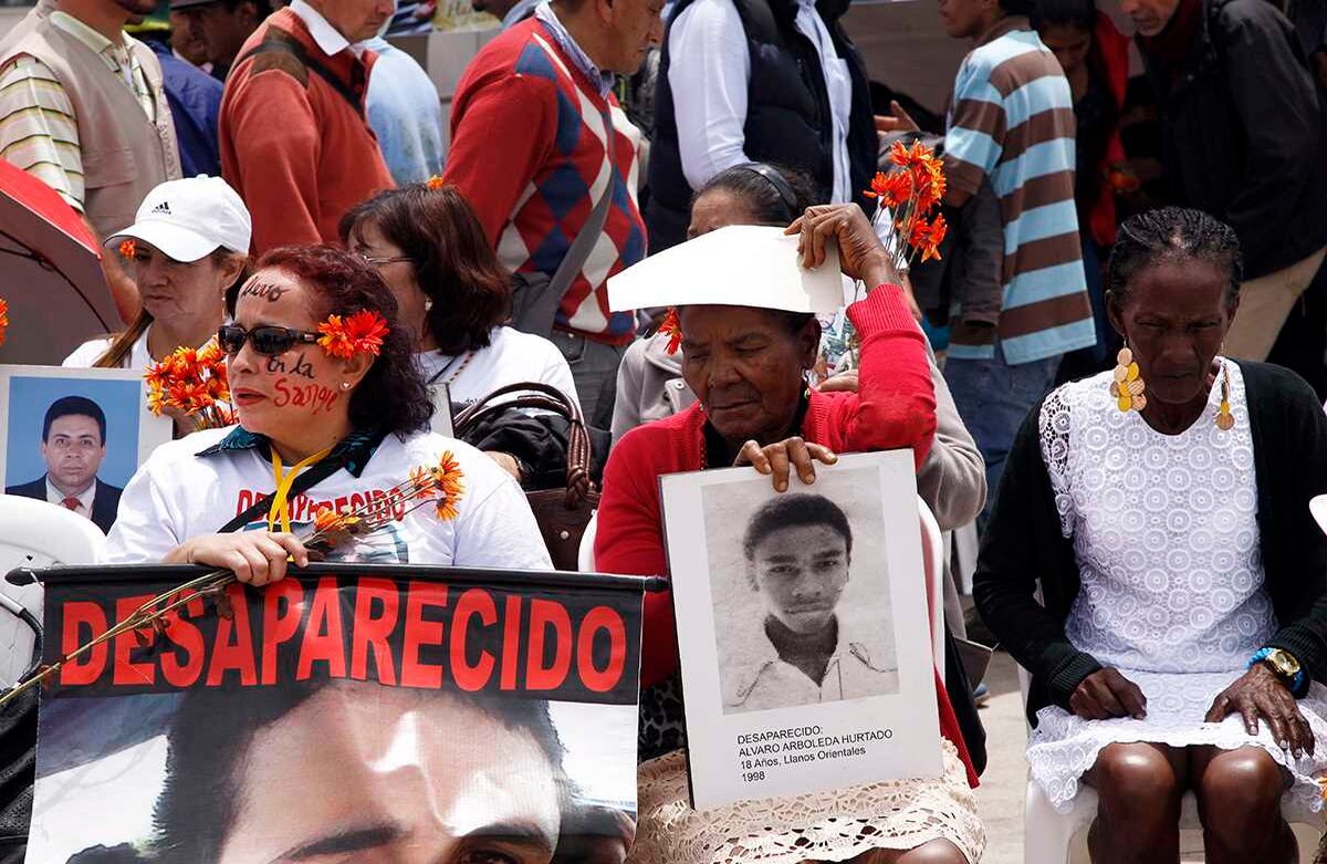 Conmemoración del Día internacional de las víctimas de desaparición forzada. Predio del Museo Nacional de Memoria Histórica  Foto: León Darío Peláez / SEMANA 