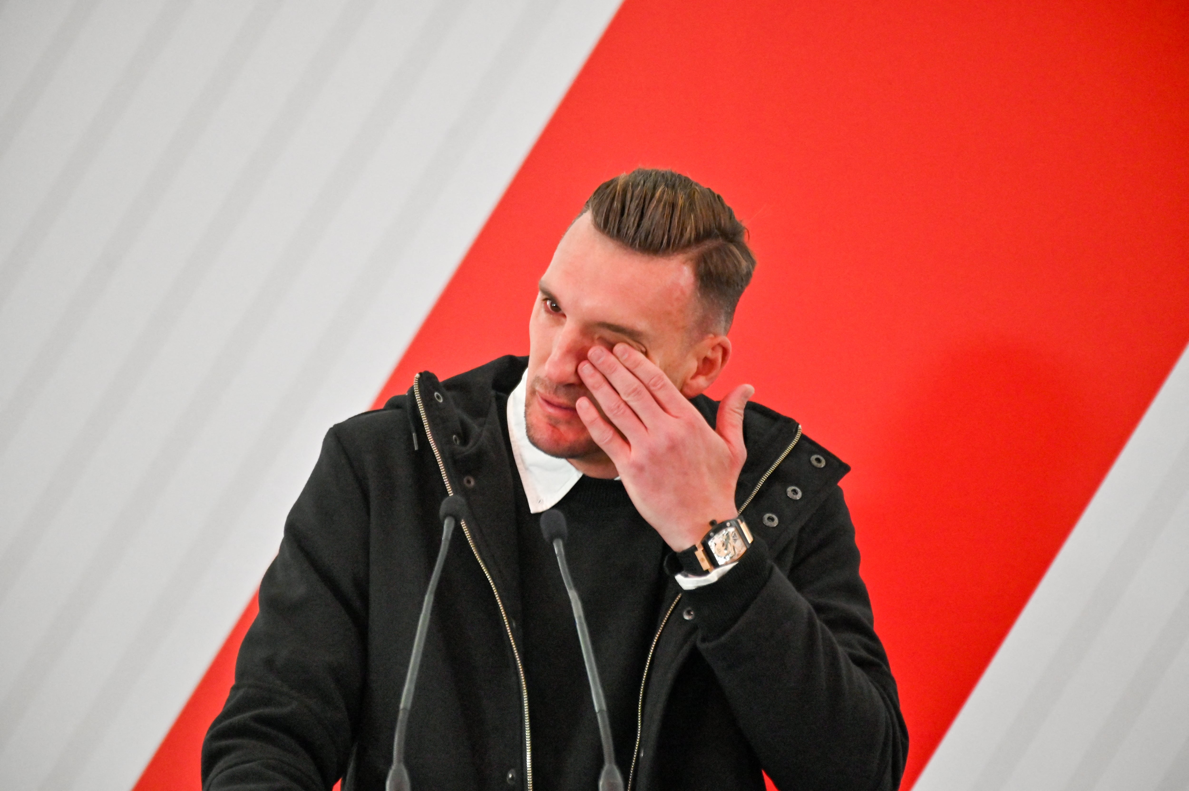 River Plate goalkeeper Franco Armani delivers a press conference to bid farewell to the club's supporters in Buenos Aires, Argentina, on July 13, 2026. The event is attended by first-team players, head coach Eduardo Coudet, River Plate president Stefano Di Carlo, former players, former club directors, and members of Armani's family, who gather to pay tribute to the veteran goalkeeper as he concludes his successful tenure with the club. (Photo by Juan Manuel Baez/NurPhoto) (Photo by Juan Manuel Baez / NurPhoto via AFP)